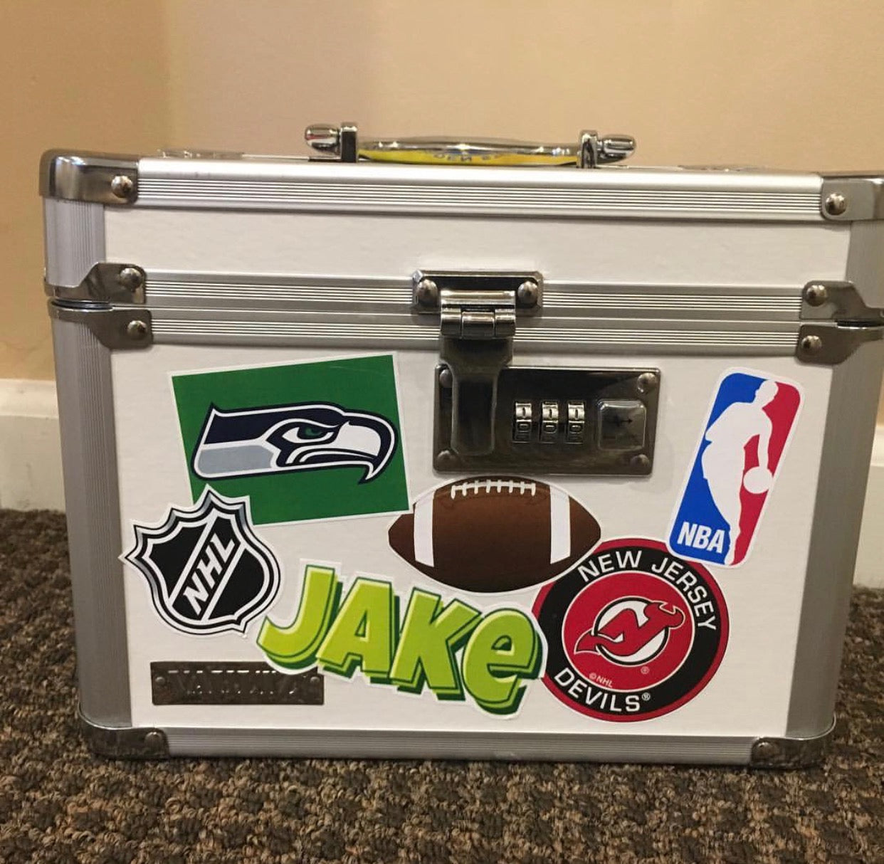 Lockbox Scattered Design